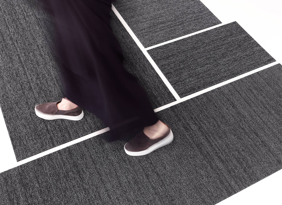 Chilewich Indoor/Outdoor Shag Mats; Heathered Vincent Design