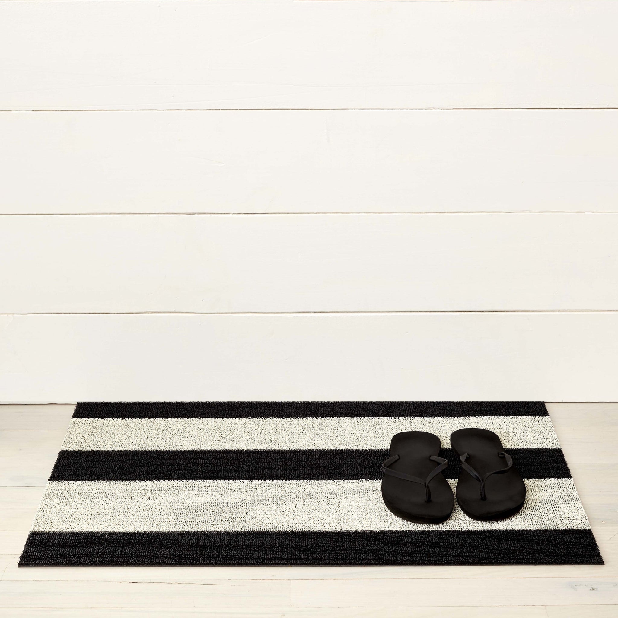Chilewich Doormat - Bold Stripe - Black/White