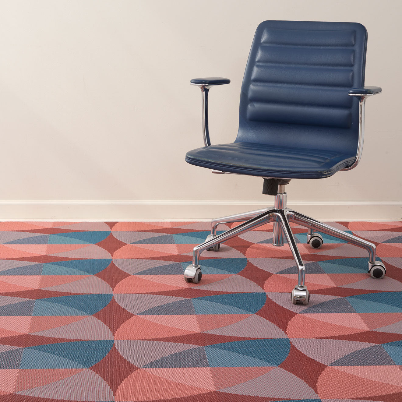Chilewich Woven Floormat - Canopy - Raspberry