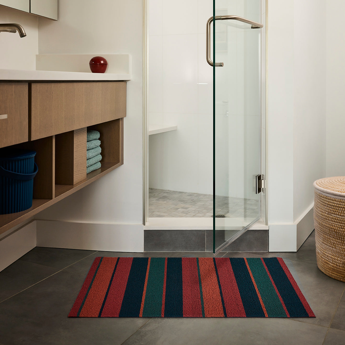 Chilewich Doormat - Bolt Stripe - Raspberry