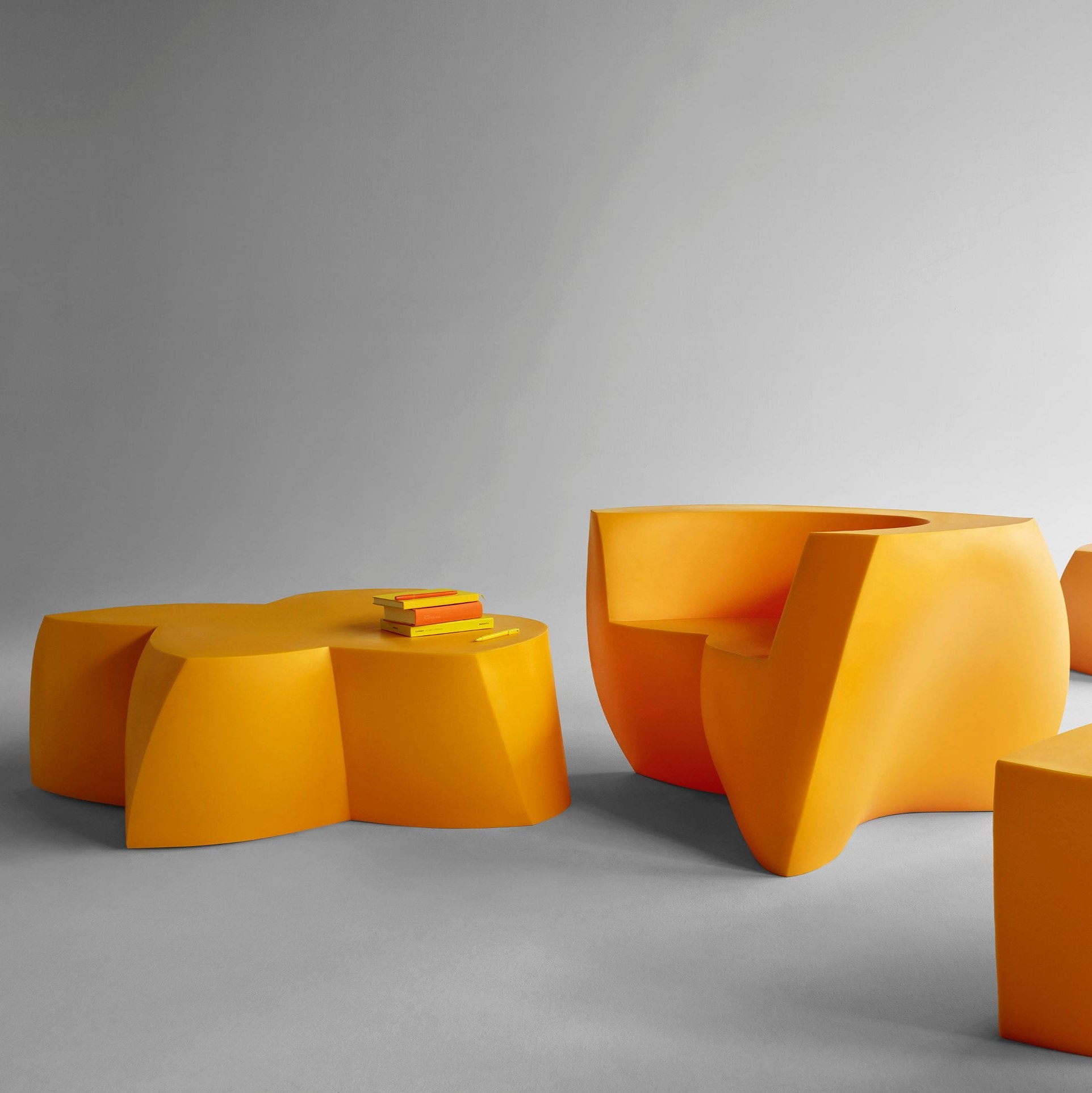 Heller - Gehry Easy Chair