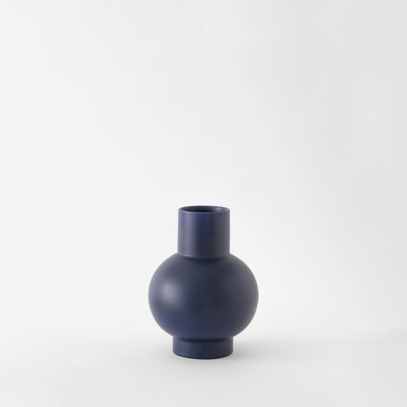 Raawii - Strøm Vase Small - Blue